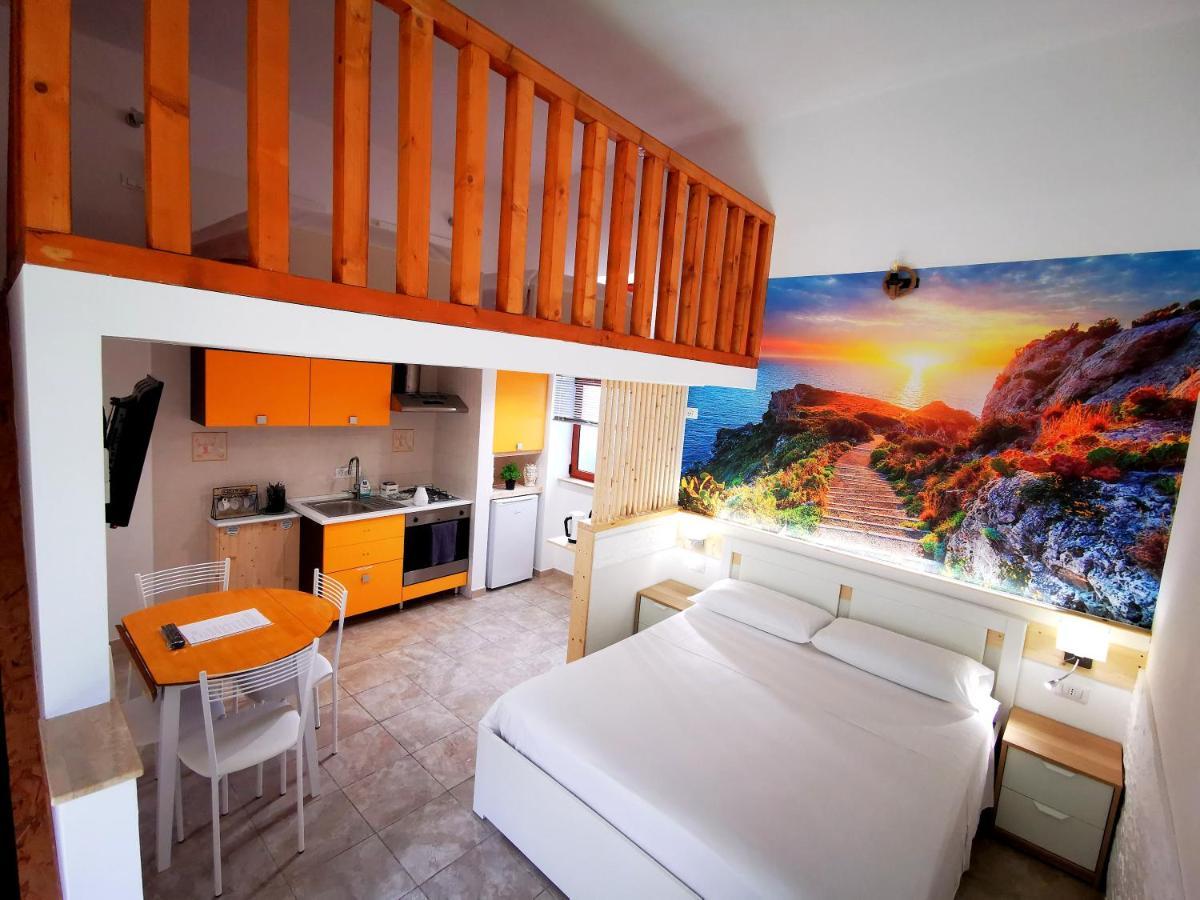 Guru House B&B Apartments Μιλάτσο Εξωτερικό φωτογραφία