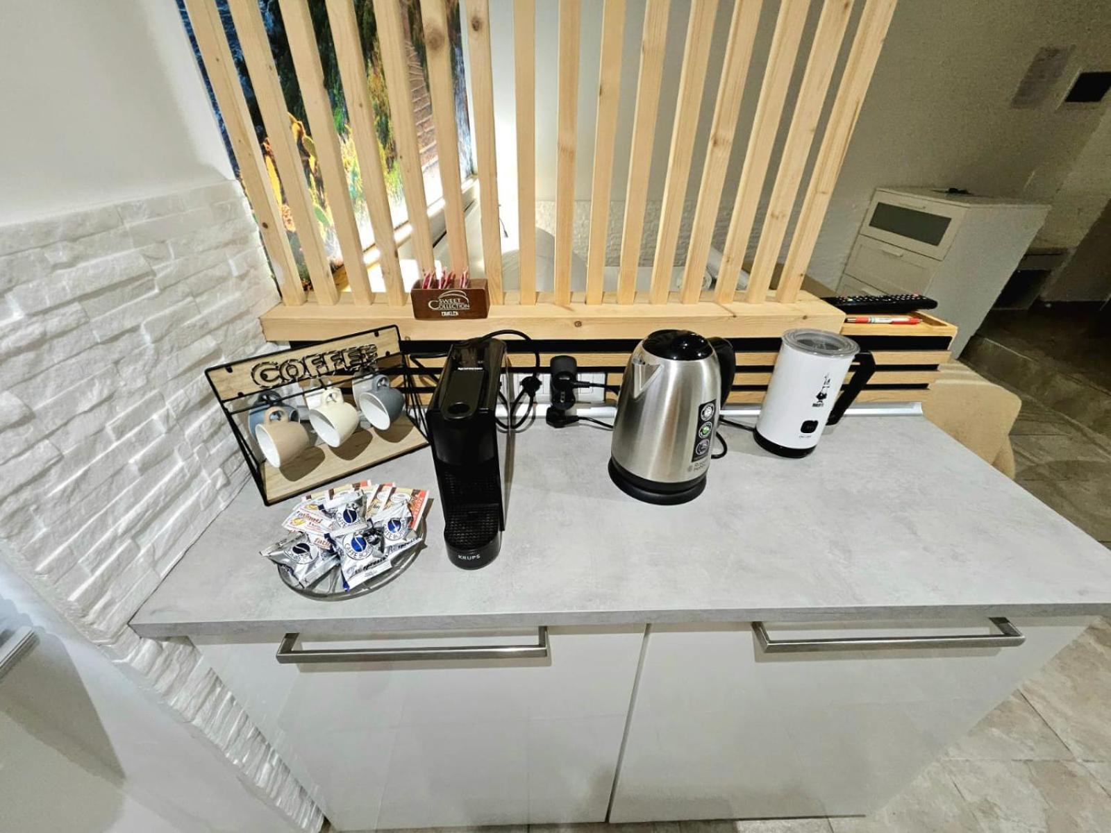 Guru House B&B Apartments Μιλάτσο Εξωτερικό φωτογραφία